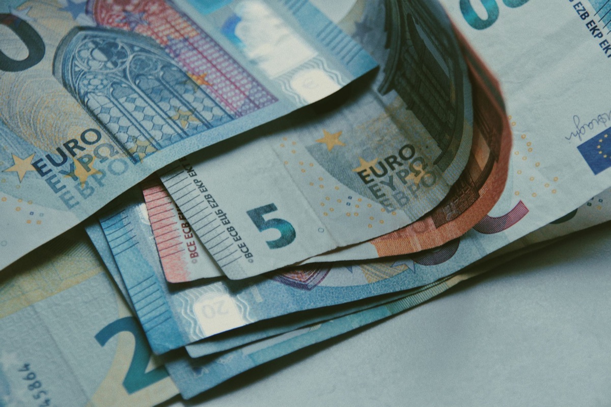 Detalle de un cupón de viaje europeo