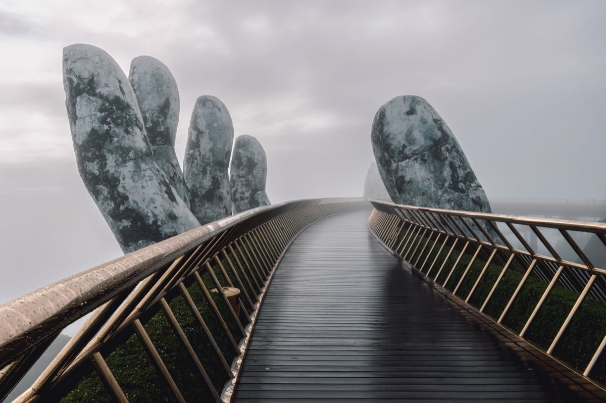 il famoso Ponte d'Oro a Ba Na Hills, Da Nang